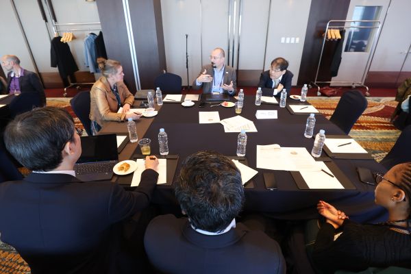 Diskussion zur Auswahl der Themen und ihre Ausarbeitung in der Arbeitsgruppe 7